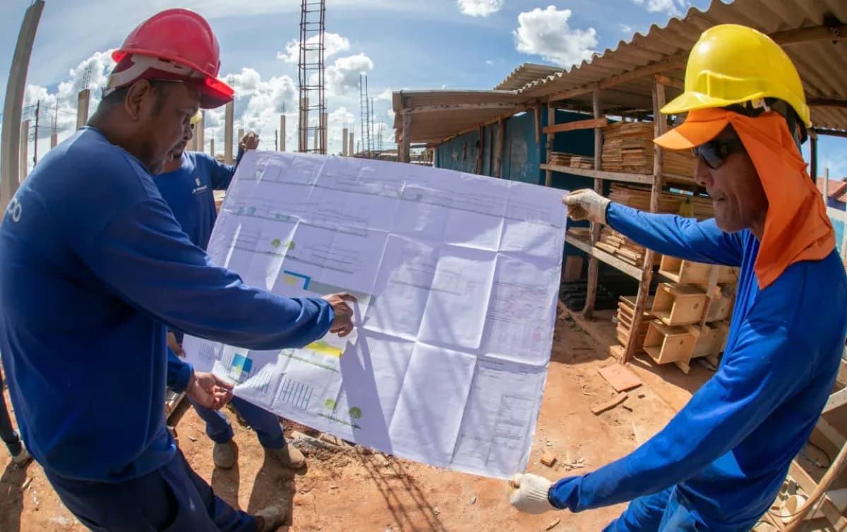 Nova escola no Tancredo Neves já está 30% concluída e vai reorganizar o ensino na região