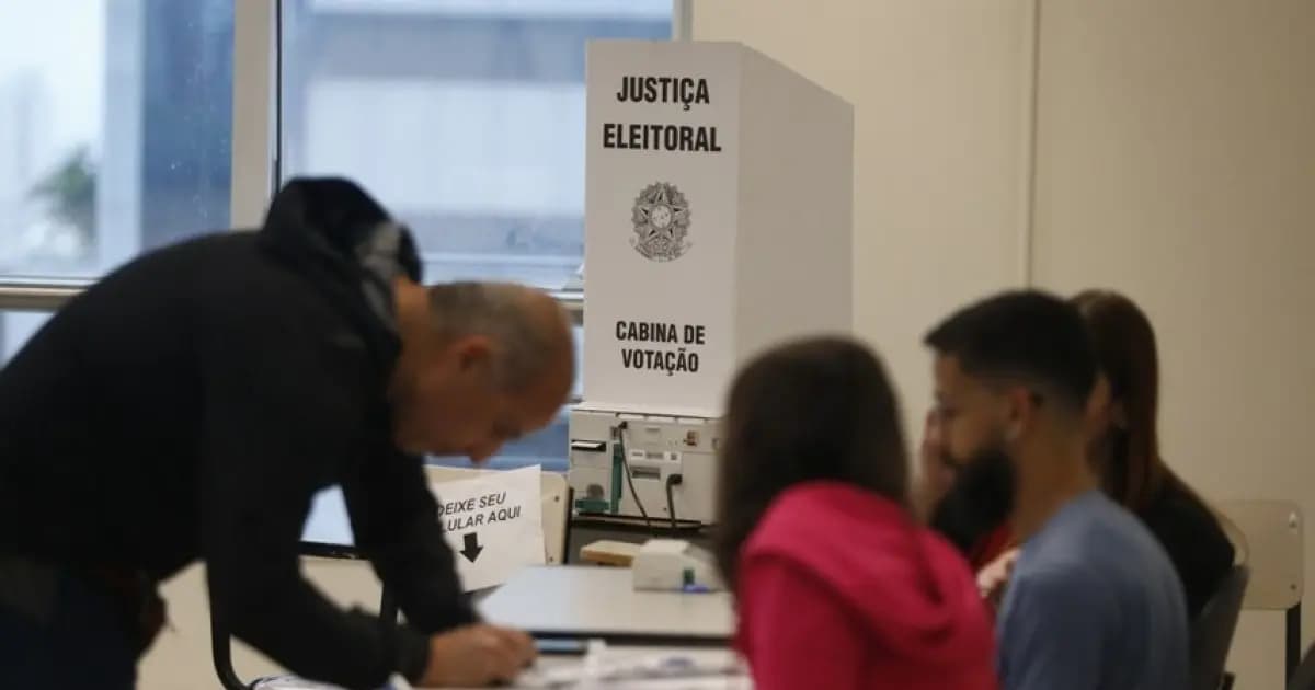Analista do TRE-BA aborda responsabilidade de eleitores durante a votação