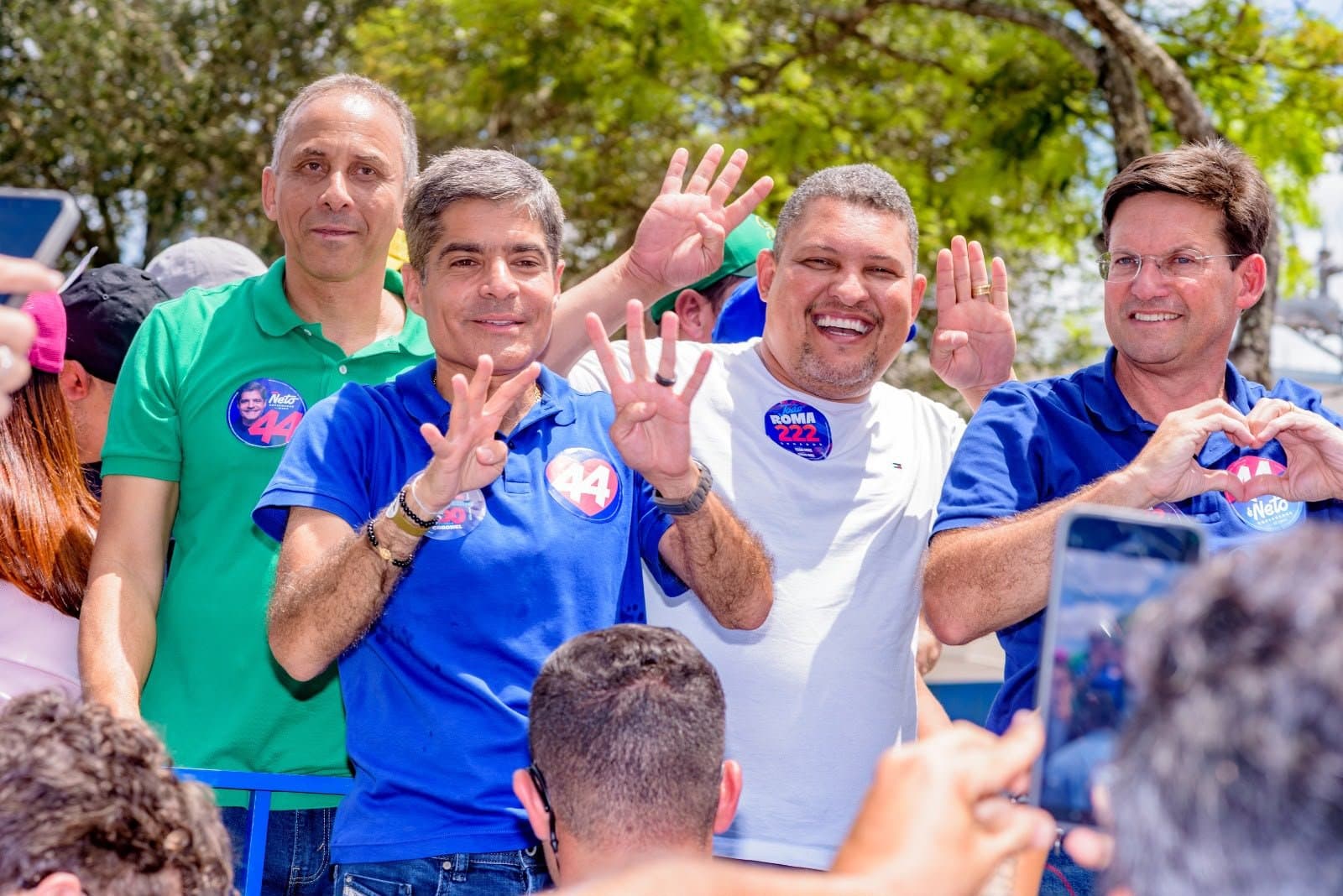 Carreata em Teixeira reúne Jonatas Santos, ACM Neto e João Roma