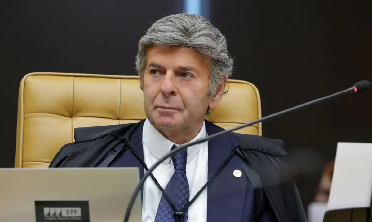 Fux restabelece temporariamente retirada de posts sobre disputa presidencial