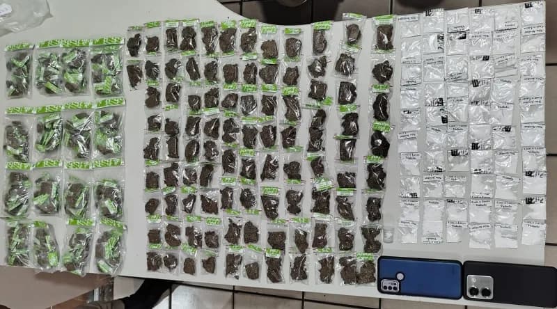 Perseguição a carro termina com apreensão de drogas em Posto da Mata