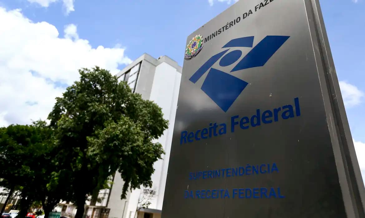 Cronograma prevê inclusão gradual de CBS e IBS em documentos fiscais