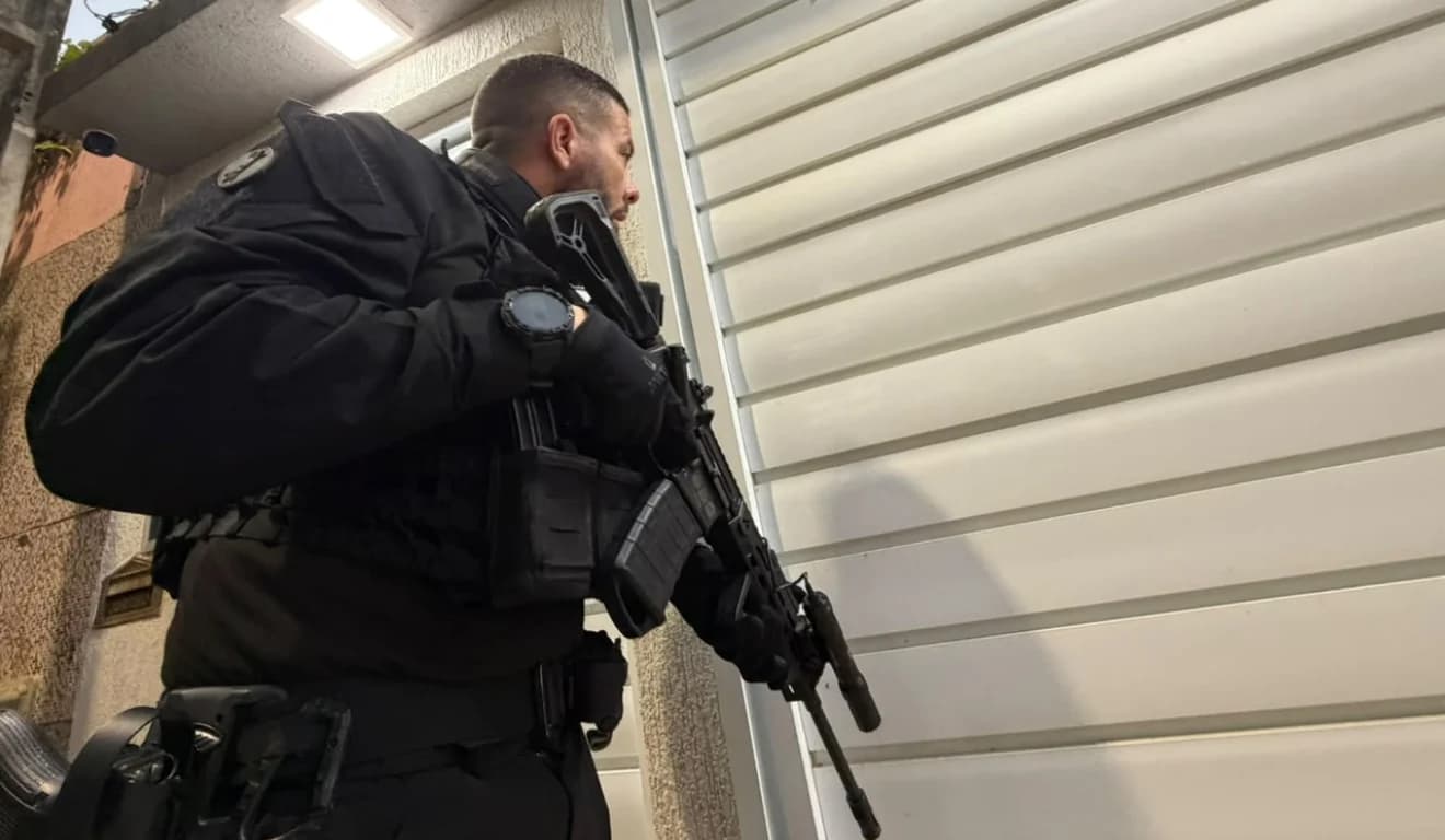 Operação Reino Oculto cumpre mandados em investigação sobre armas e drogas