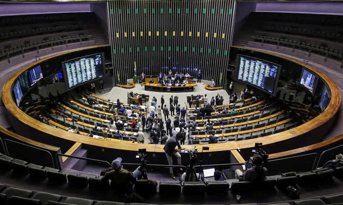Retorno do Congresso previa votações concentradas antes das eleições