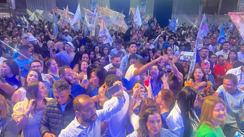 Jonatas Santos apresenta projeto de disputa federal em ato no Bela Vista