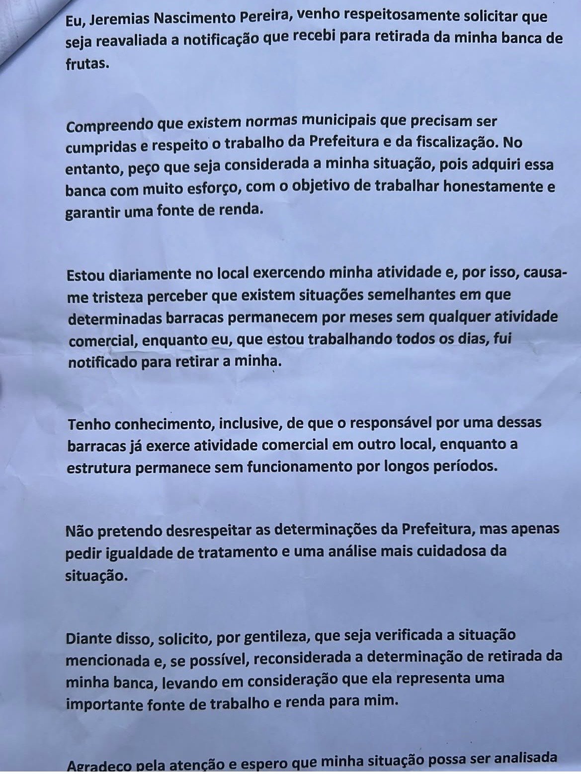 Feirante contesta notificação para retirar barraca de avenida em Teixeira