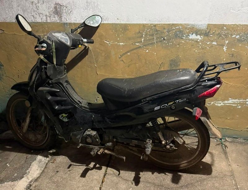 Motocicleta com restrição é encontrada em oficina de Itabatã, informa PM